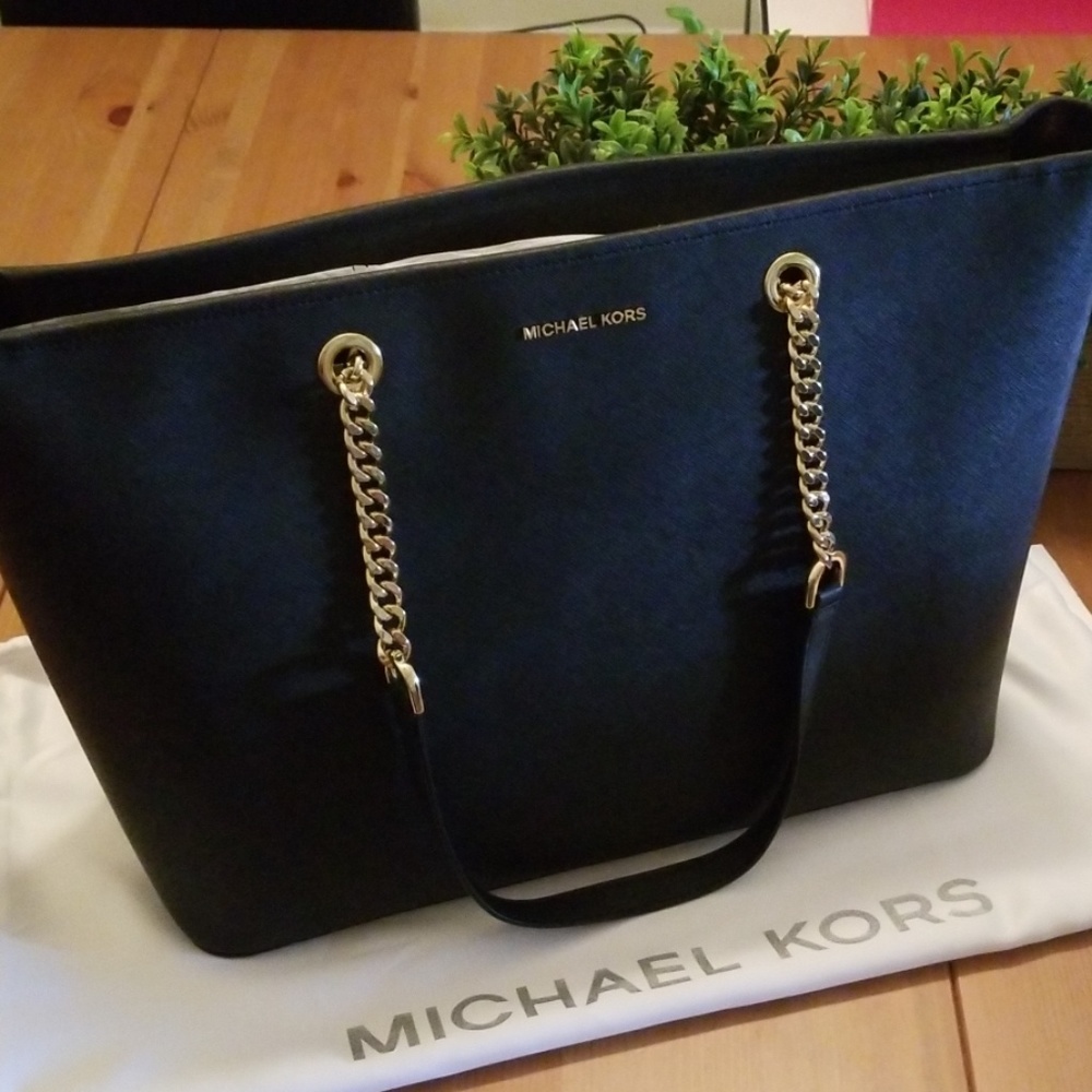 Michael  Kors chain  tote